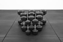 THE ESSENTIALS Black Rubber Hex. Dumbbell, different weights, 1pcs